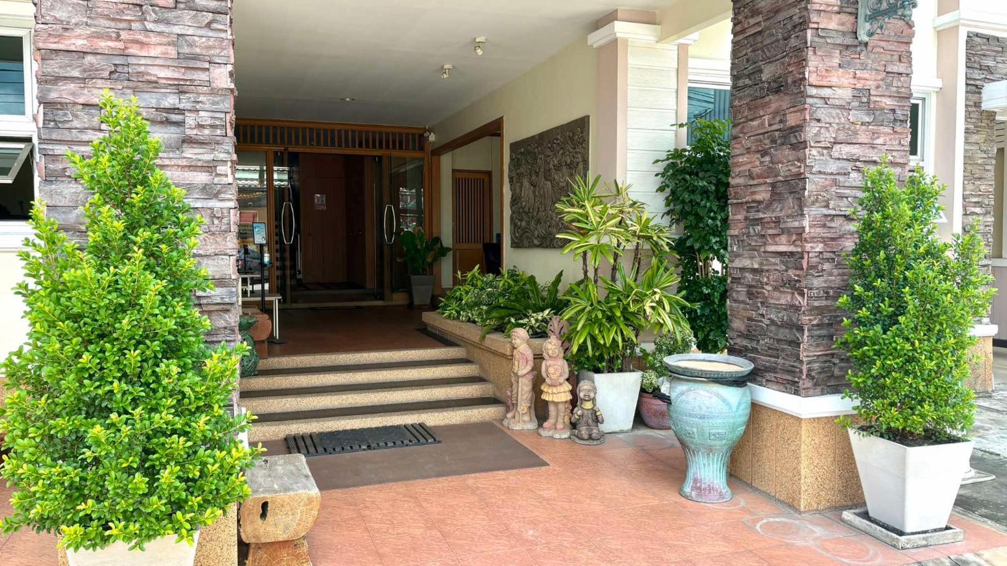 Fortune Surin Hotel Exteriör bild